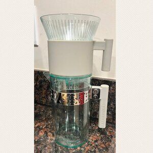 Starbucks 2013 Iced Coffee Tea Pour Over Brewer Pitcher Set